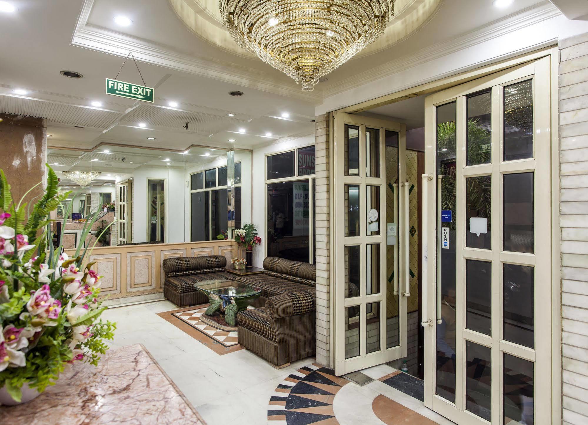 Hotel Sunstar Residency Delhi  Ngoại thất bức ảnh