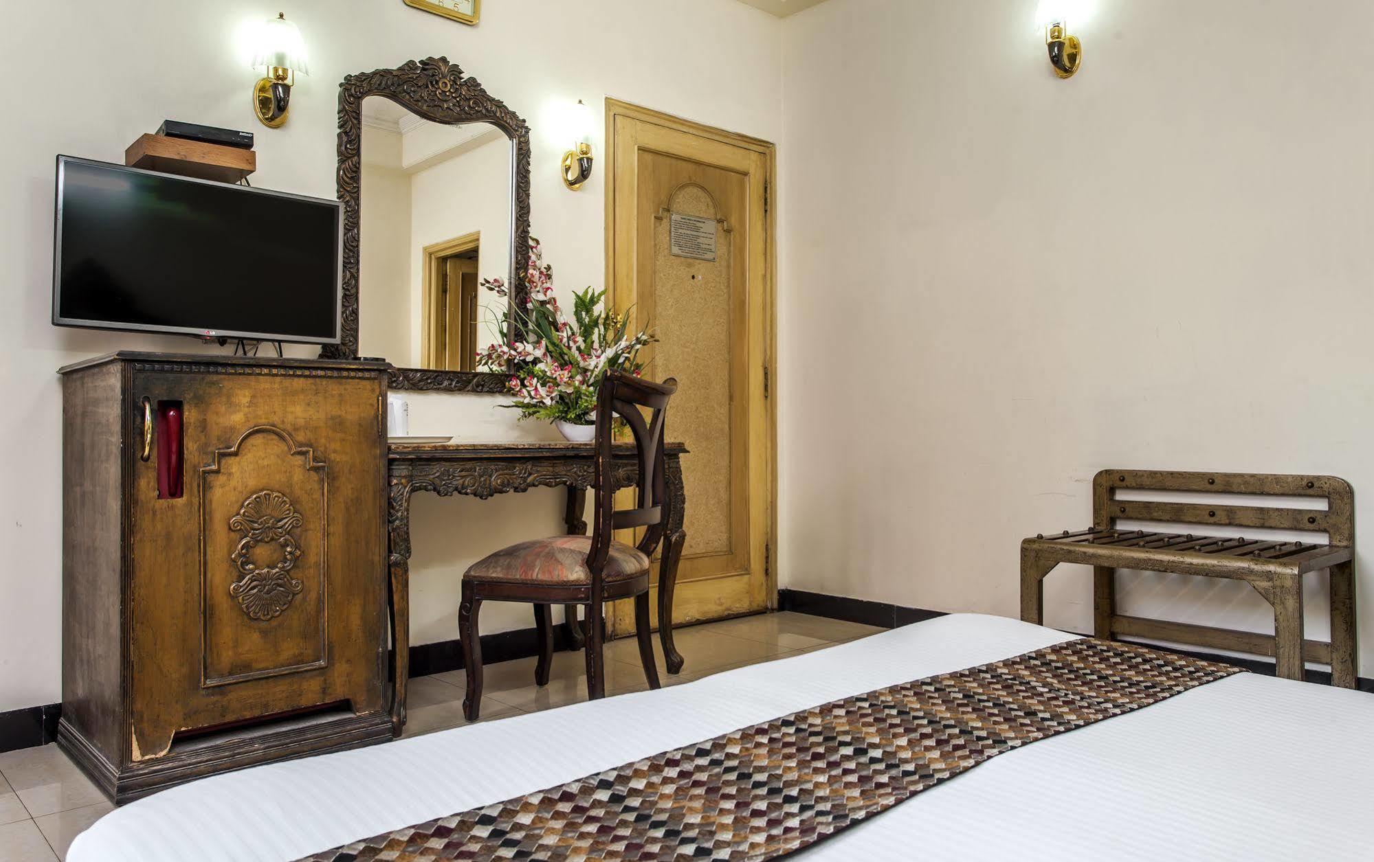 Hotel Sunstar Residency Delhi  Ngoại thất bức ảnh
